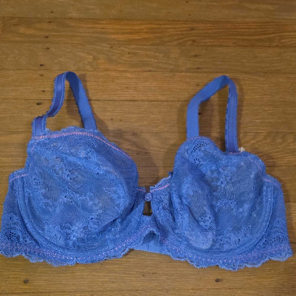 Wacoal Seduction Demin Periwinkle Lace W/ Pink Stitching Underwire Bra Size 34D